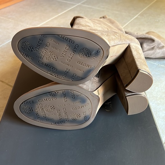 BNIB VINCE CAMUTO OTK BOOTS SIZE 8.5 - Picture 4 of 5